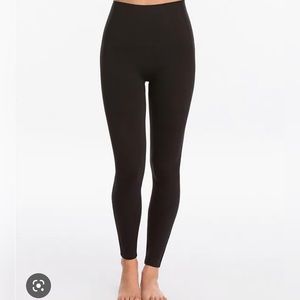 Spanx black seamless leggings